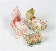 2 Puppenwagen + Bett