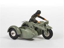 Märklin, Militärmotorrad mit Beiwagen + 1 Figur