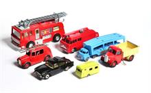 Dinky Toys/Matchbox, LKW, Autotransporter, Feuerwehr, Polizei + Wohnwagen