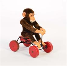 Affe auf Rädern