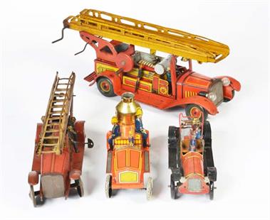 Orobr u.a., 4 Feuerwehrautos