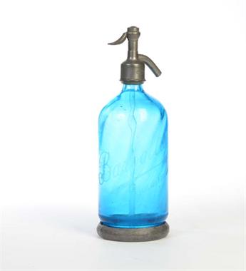 Alte blaue Siphonflasche mit  Werbeaufdruck