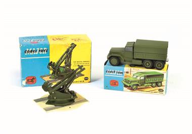 Corgi Toys, International 6x6 Military in Faltschachtel + Launcher Abschussrampe