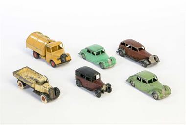 Dinky Toys, 6 Fahrzeuge