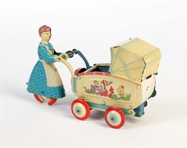 Haji, Frau mit Kinderwagen
