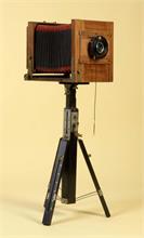 Reisekamera Format 18x24cm auf Gandolfi Profi Stativ