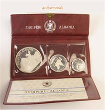 Albanien, Set zu 5+10+25 Leke, 1968