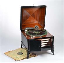 Tisch Grammophon + Sammlung Schellackschallplatten (meist Klassik)