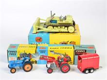 Corgi Toys, Massey Ferguson 165 Traktor, Fordson Power Major in 55 Box, Rice Pony Anhänger + EC TC Planierraupe