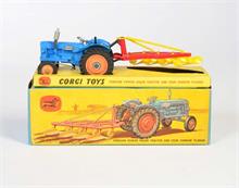 Corgi Toys, Traktor mit Pfluganhänger