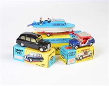 Corgi Toys, Fiat Jolly mit Sonnendach, Austin London Taxi + Dolphin Boot auf  Hänger