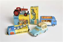 Corgi Toys, Ice Cream Van, Snackbar Van, Tractor u.a.