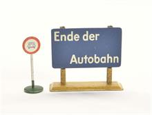 Tippco, Autobahnschild + Verkehrszeichen