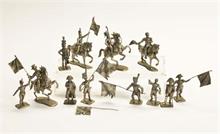 Manufacture Historique de Soldats de Plomp, 8 Zinnfiguren + 4 Reiter mit Unterlagen