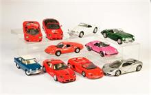 Polistil u.a., 10 Modellautos (Ferrari, MG u.a.)