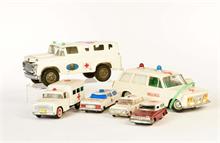 6 Ambulanzfahrzeuge