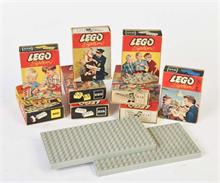 Lego, 9 Packungen mit Steinen + großer Platte