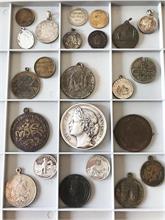 Lot von diversen verscheidenen  Medaillen, 23 Stück