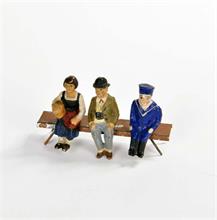 Sitzgruppe mit 3 Figuren