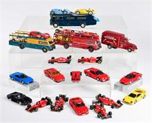 18 Ferrari Modell + 3 Renntransporter