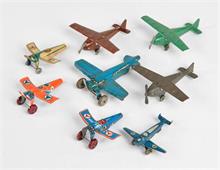8 Penny Toy Flugzeuge