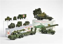 Dinky Toys, 9 Militärfahrzeuge