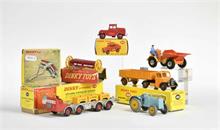 Dinky Toys, 5 Modelle + Zubehör (Tractor, Lorry, Van u.a.)