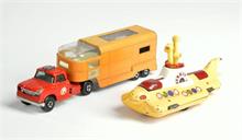 Corgi Toys, Yello Submarine + Matchbox Pferdetransporter