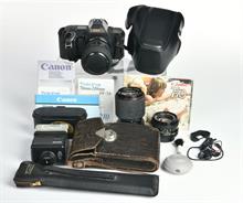 Canon, T 70 Spiegelreflex Kamera mit 1,8 50mm undn Tokina 28-70,70-210mm+Bauer Blitzgerät