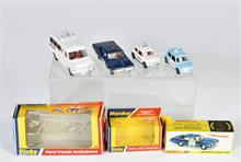 Dinky Toys, 3 x Polizeiauto, 1 x Ambulance