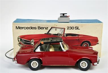 Arnold, Mercedes 230 SL