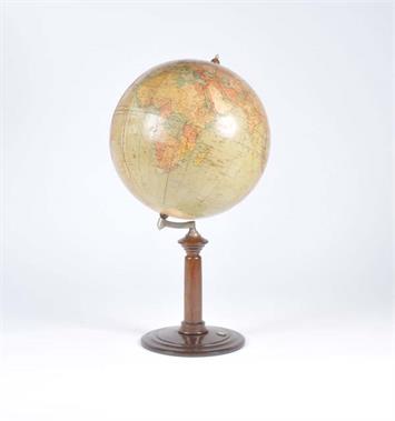 Globus mit Holzfuß  +i ntegriertem Kompass