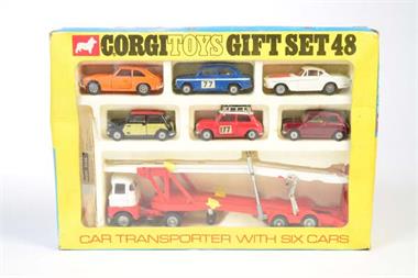 Corgi Toys, Autotransporter Set mit orangefarbenem MG 6948 