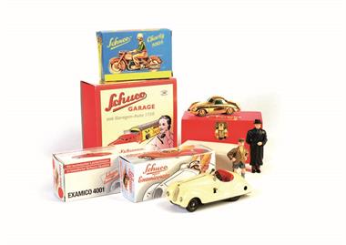 Schuco, Konvolut Gargage mit Auto 1750, 2x Examico 4001, Carry 1005, Figurenset + Micro Racer (Replikas)
