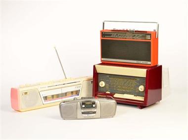 4 Radios