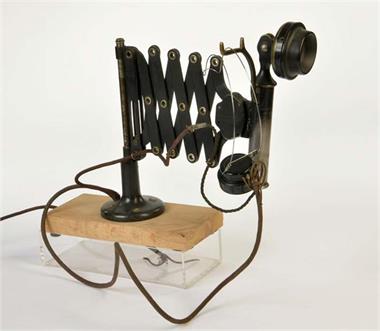 Western Electric, Telefon mit Scherengitter
