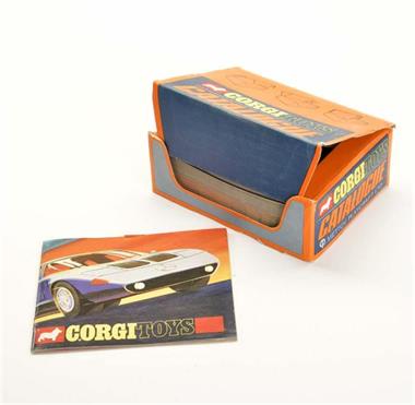 Corgi Toys, Händlerbox mit Katalogen