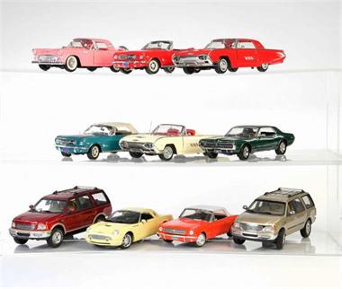 UT Models, Revell u.a., 10x Ford Thunderbird, Ford Expidition u.a.